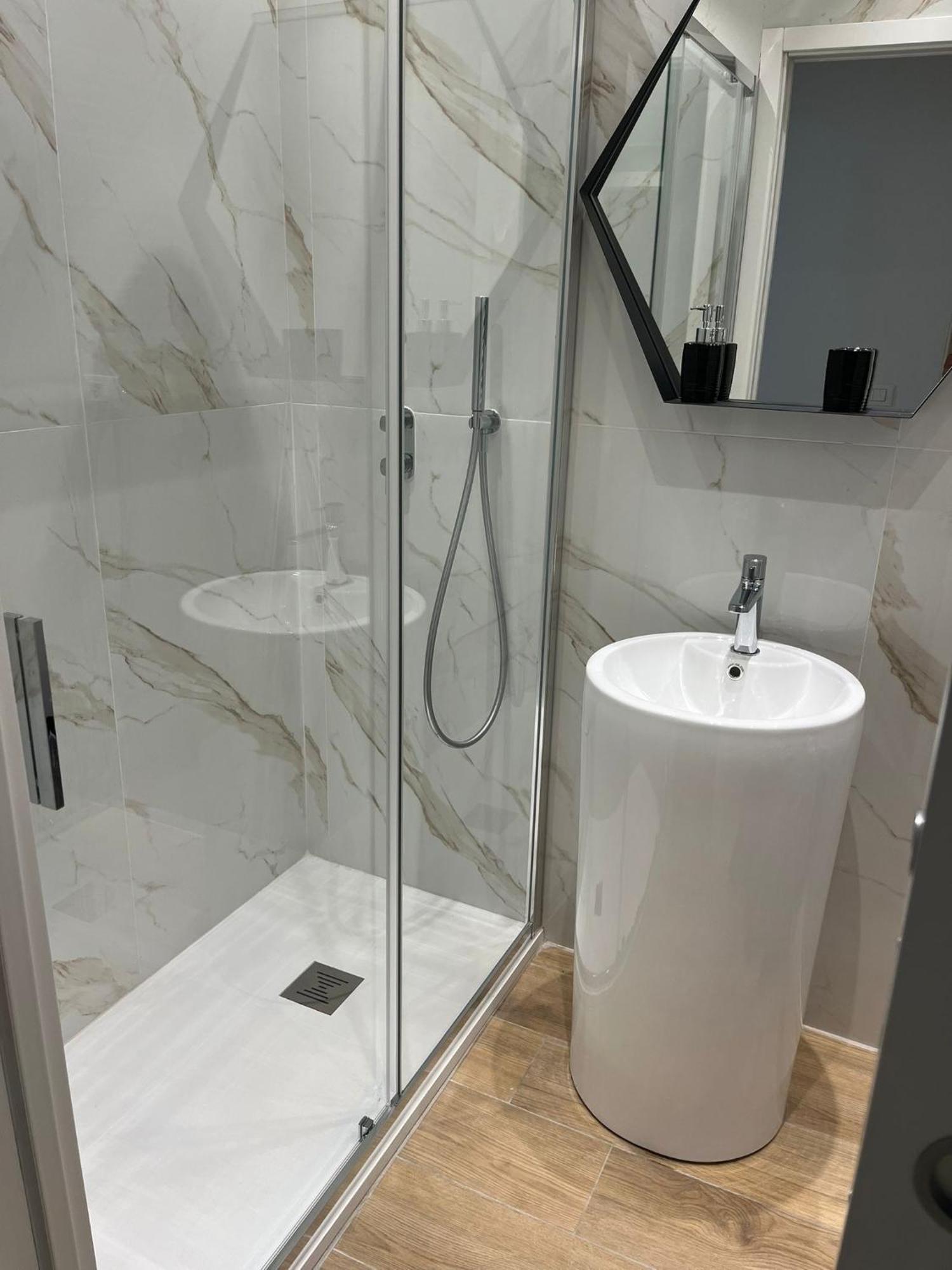 20 Settembre Rooms La Spezia Luaran gambar