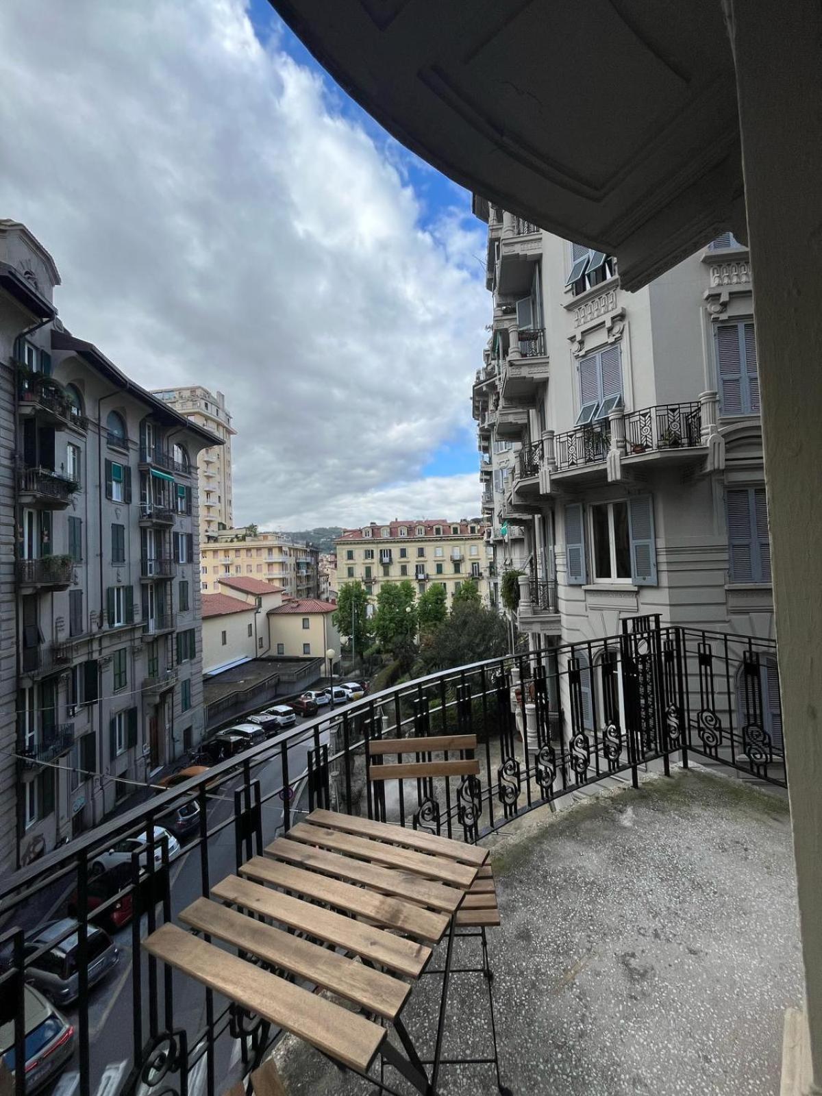 20 Settembre Rooms La Spezia Luaran gambar