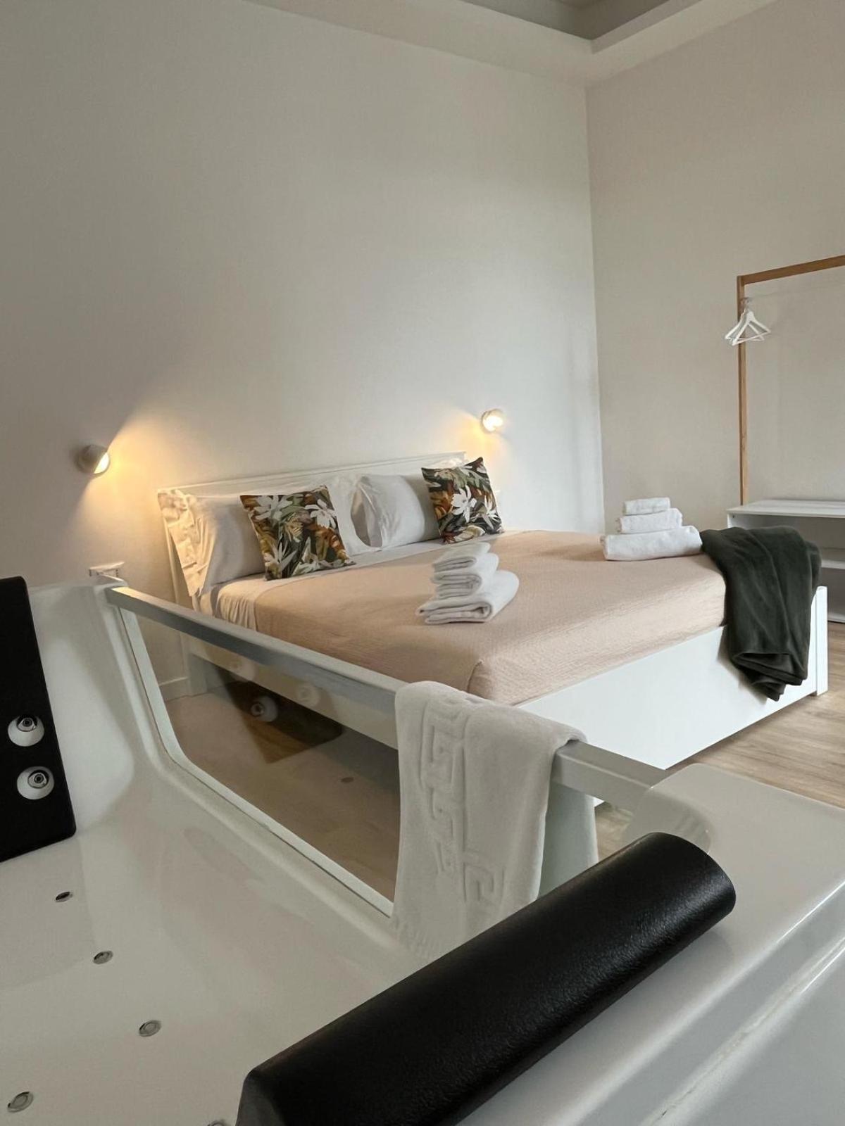 20 Settembre Rooms La Spezia Luaran gambar